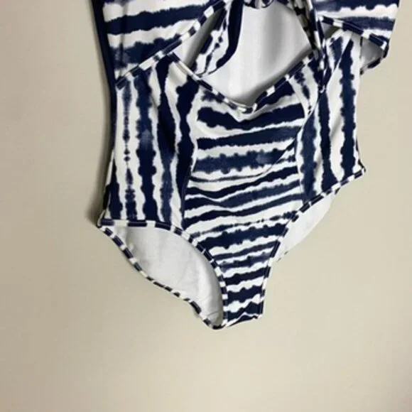 Athleta Wave Break One Piece Swimsuit Tie Dye Womens Medium Blue Cutout Knot - Picture 5 of 8